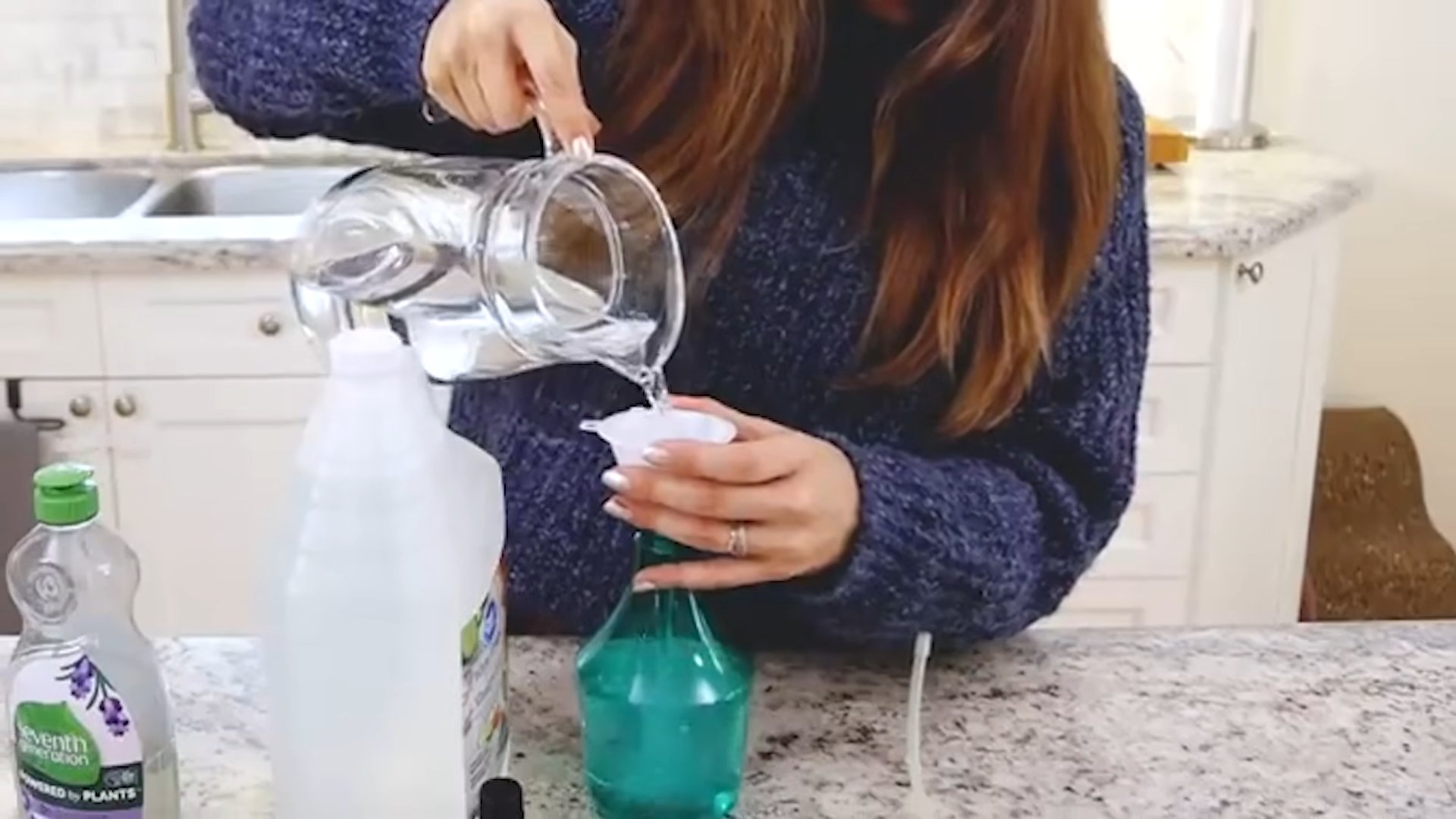 No Streak Glass Cleaner DIY